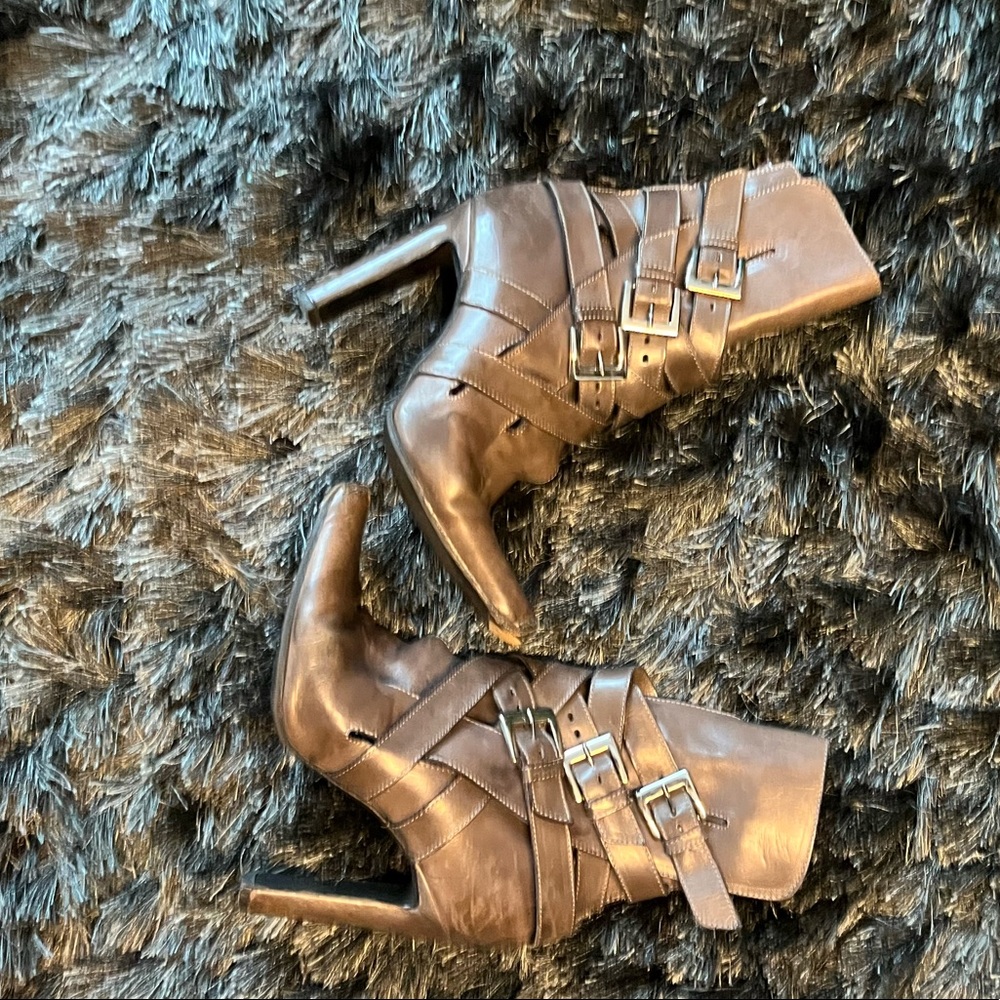 Manolo Blahnik Grey boots-Sexy- size 36